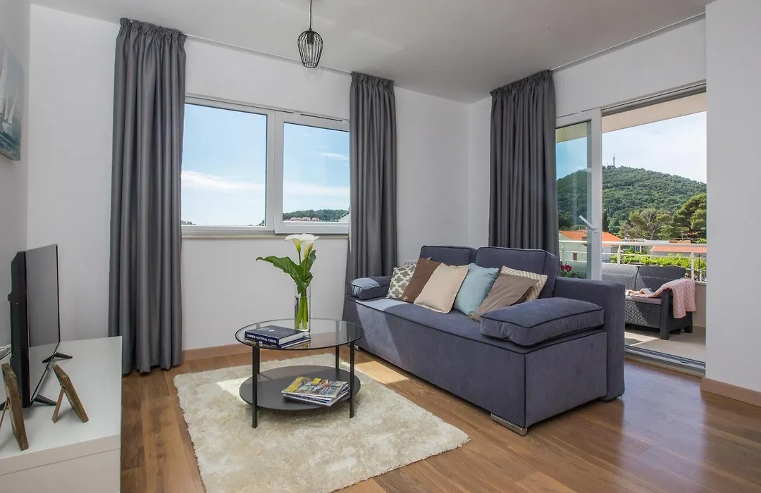 Apartment Navis-1