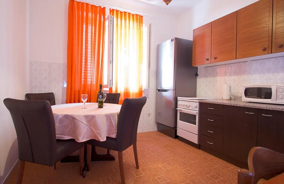 Guesthouse Victoria-1