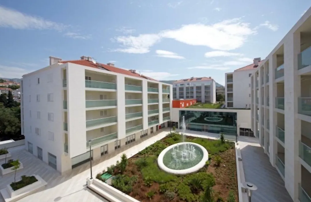 Luxury Apartment At The Beach-1