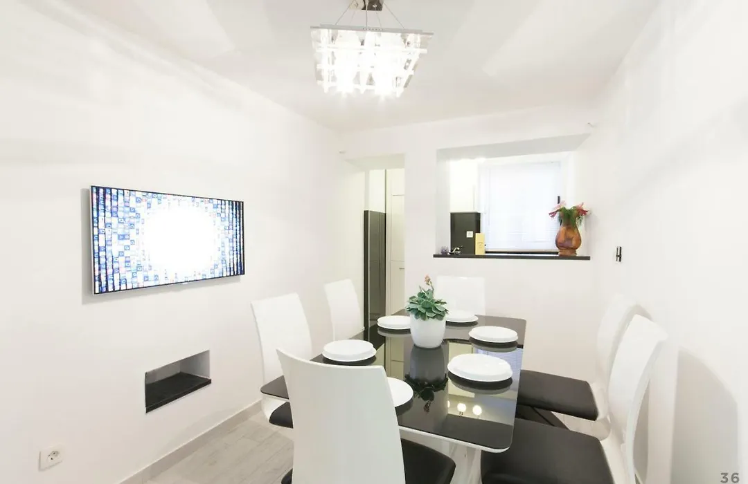 Holiday Home Revelin- Great Location-1