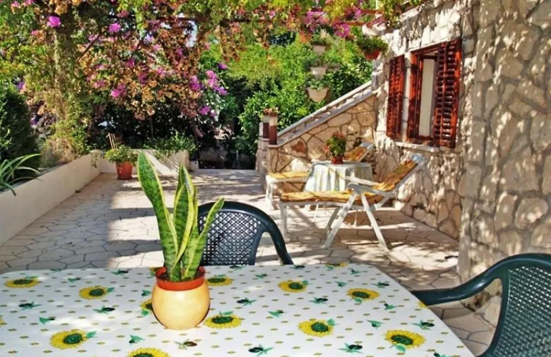 Guest House Foretic-1
