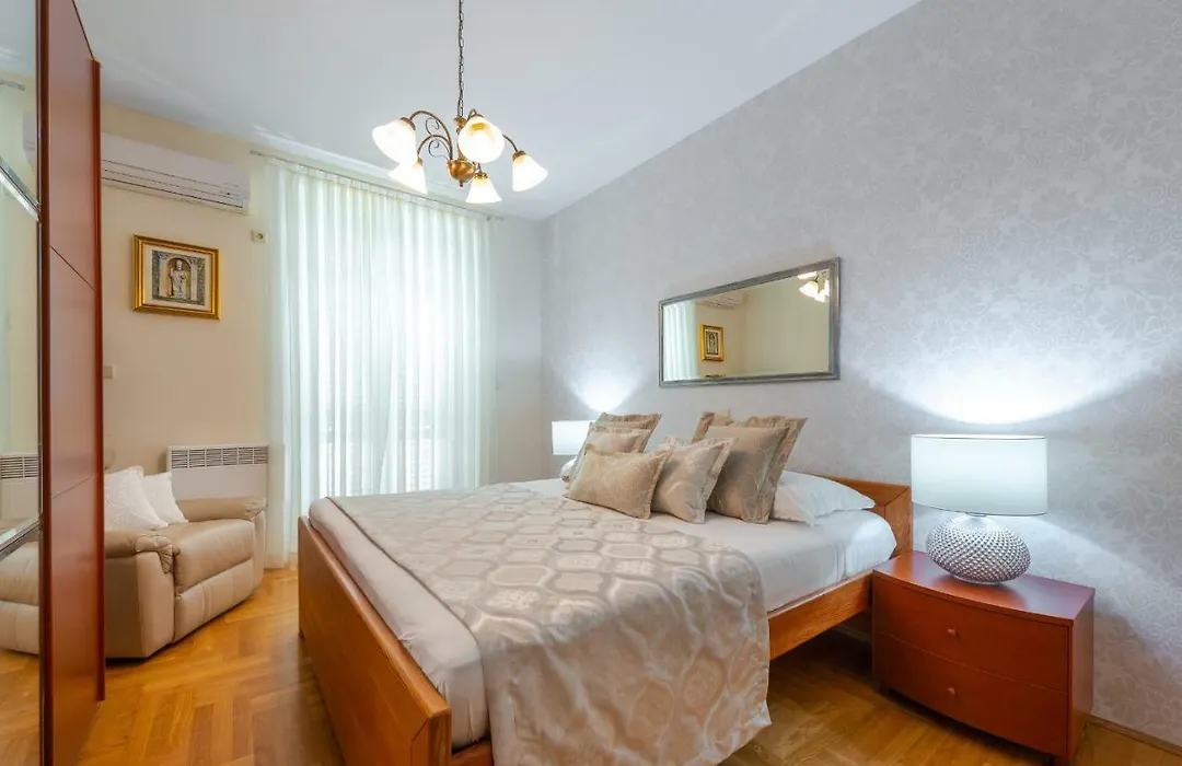 Superior Stunning Apartment Gravosa With A Free Parking-1