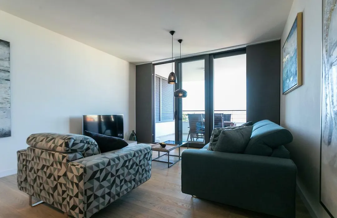 Eni Luxury Residence-1