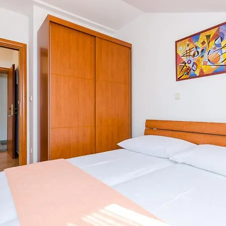 Apartments Villa Perla-3