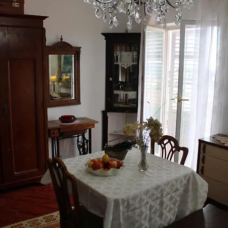 Casa Del Gallo-2