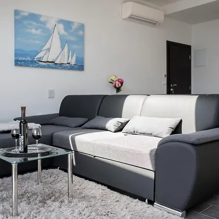 Ponente Apartments-3