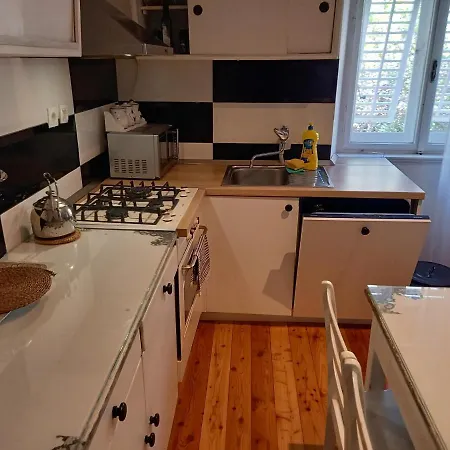 Old Town Vintage Apartment-2