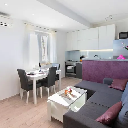 Apartment & Room Olimp-3