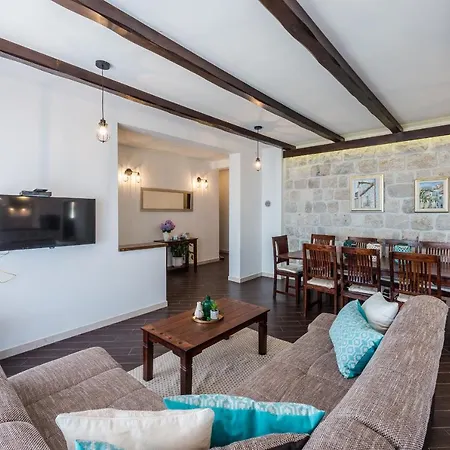 Apartments Villa Made 4U-2