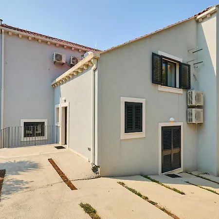 Hedera Estate, Villa Hedera-2