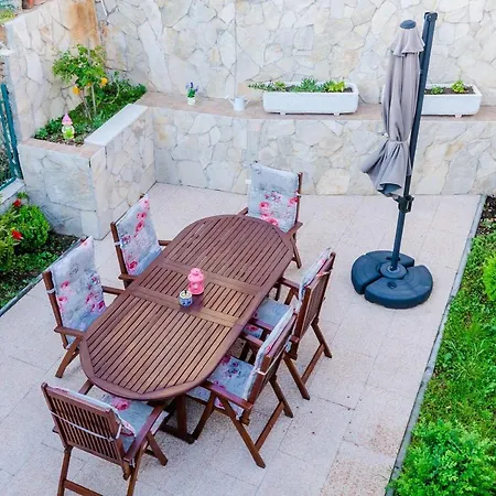 Holiday Home Avantgarde-2