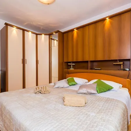Apartment Valonija-3