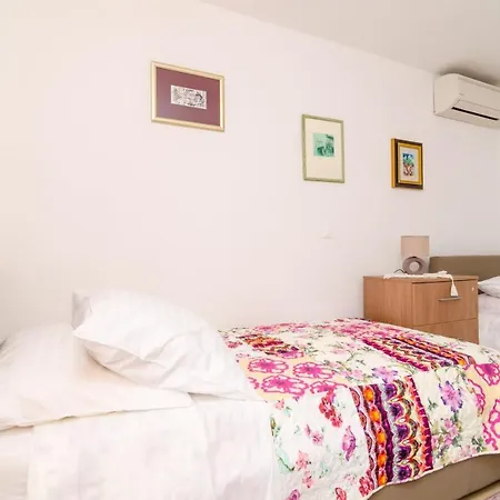 Holiday Home Tezoro Royal-3