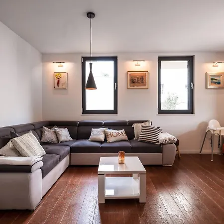 Luxury Apartment Art-3