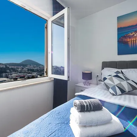 Bluesky Deluxe Apartment Free Parking-2