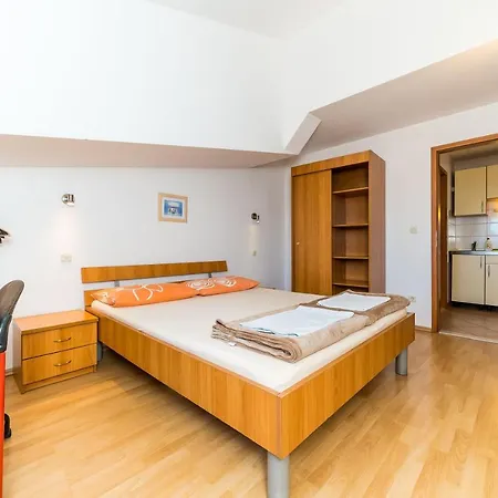 Apartments Princ Hrvoje-3