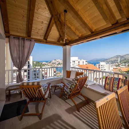 2 Bathrooms, Free Parking Spot, Prt Sea View-2