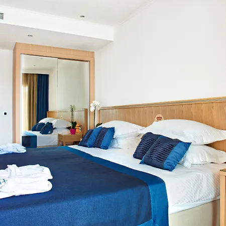 Hotel More (Adults Only)-3