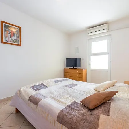 Amazing View Apartment Slavica 3-2