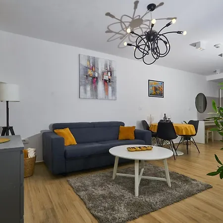 Urban Apartment Ivan-2