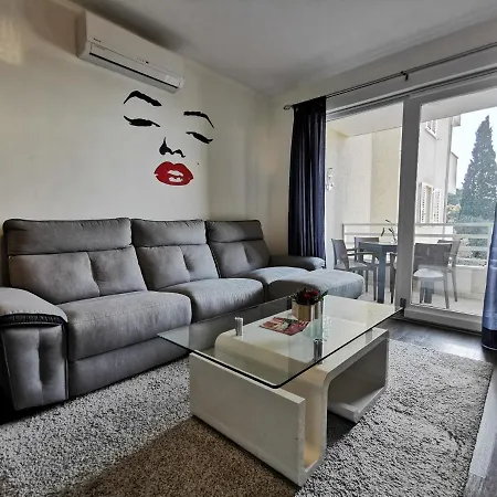 Apartment Zara-3