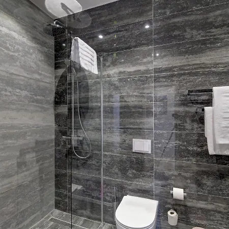 Luxury Amarin Apartment-3