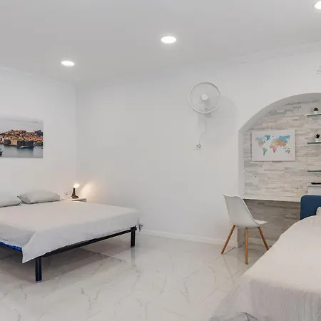 Sunny Palace Apartments-2