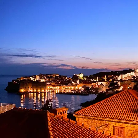 Sunset Over The Dubrovnik'S Old Town-2