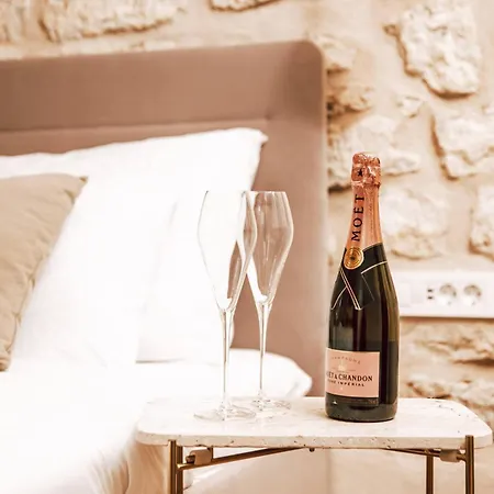 Mascheroni Luxury Rooms-2