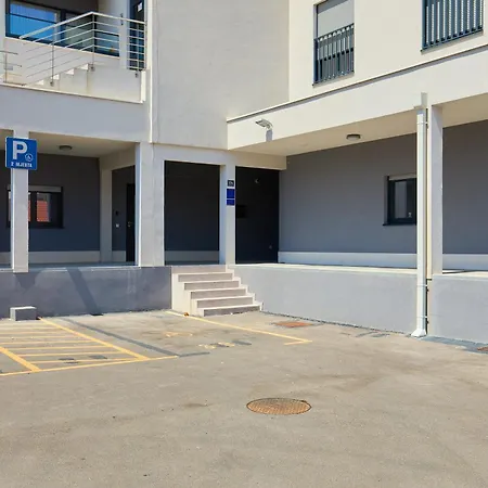 Dominium City Suites-2