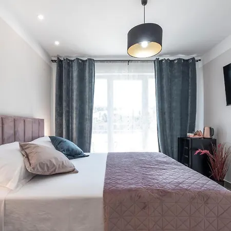 Apartment & Rooms Primi With Free Parking-2