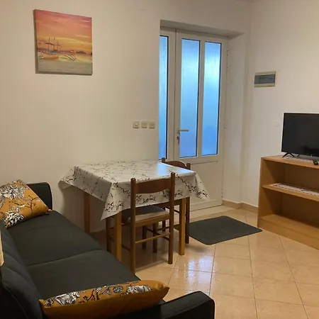 Apartments Deranja-2