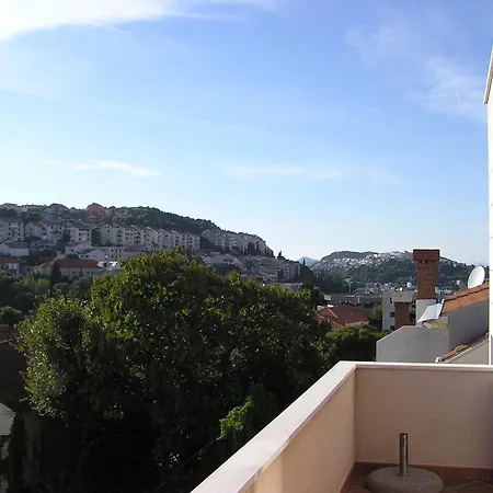 Apartments Laus-2