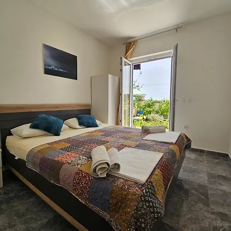 Dino And Jele Apartments-3