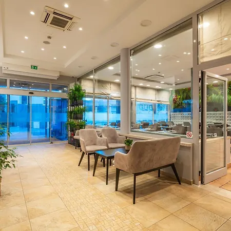 Berkeley Hotel&Day Spa-3