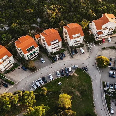 Pervanovo Apartments With Free Parking-3