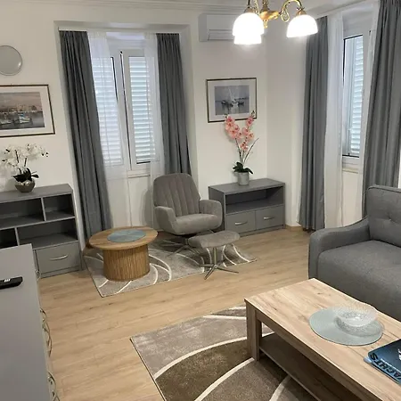 Anima Mea Old Town Apartments-3
