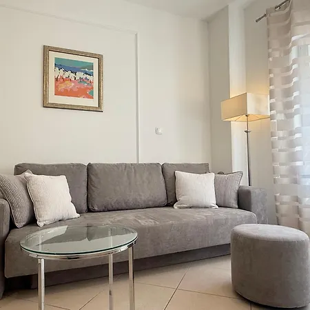 Green Park Apartments-3