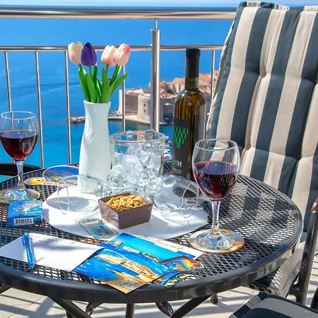 Apartment Superb View 2-2