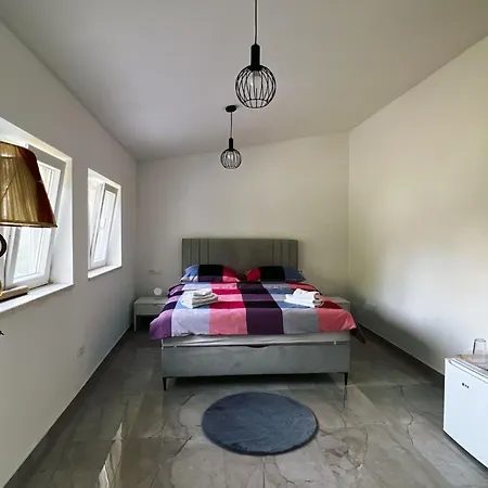 Apartments & Rooms Tapera-2