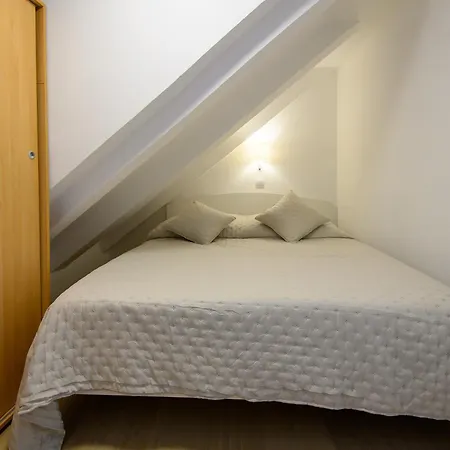 Apartment Brilliant-3