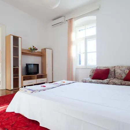 Dubrovnik Center Apartment-2