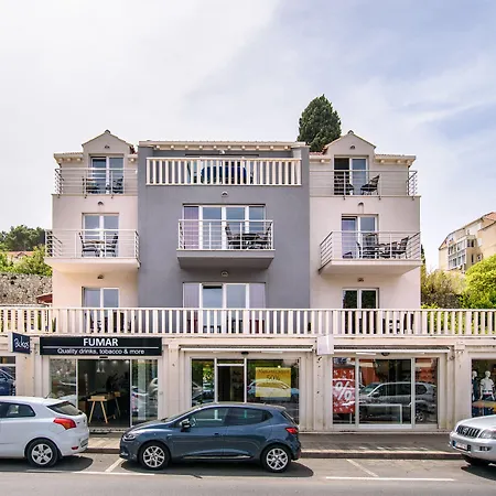 California Apartments-2
