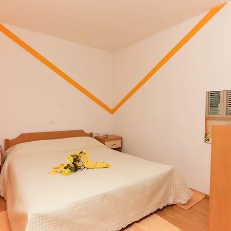 Apartments Ira-3