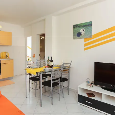 Apartments Ira-2