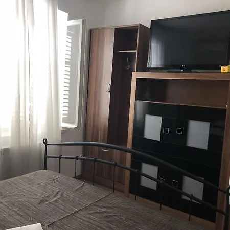 Guesthouse Villa Klaic-3