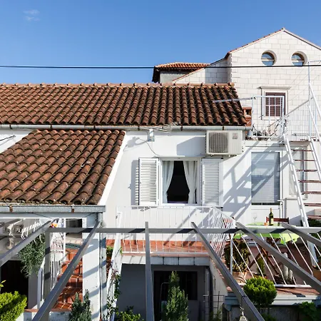 White Wave Guest House-2