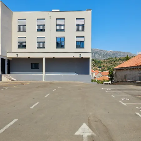 Dominium City Suites-3