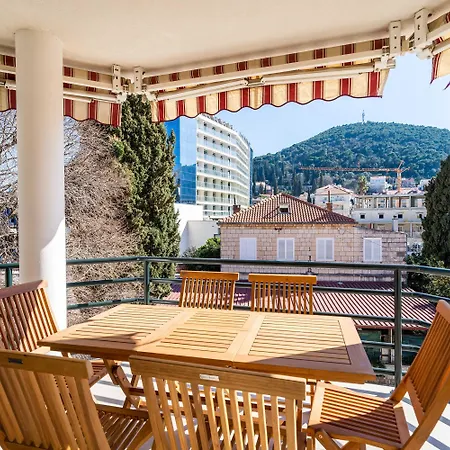 Apartment Villa Claudia-3