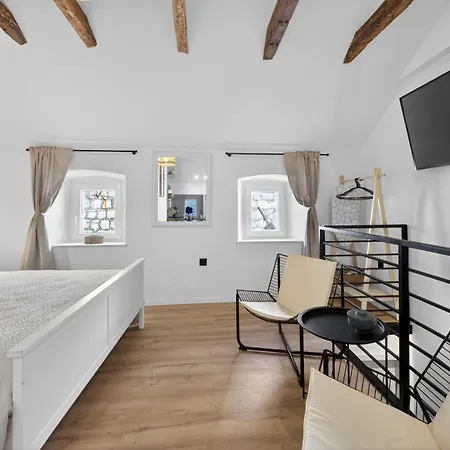 Apartments Bobo-3